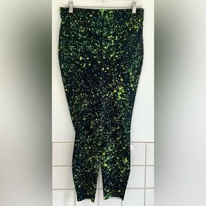 Lululemon Black Green Print High Ankle Legging   Size12   NWOT